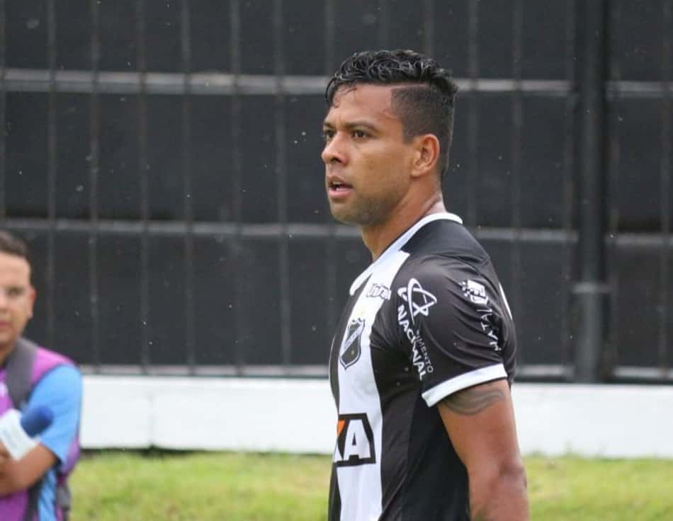 Wallyson destaca força do elenco do ABC no triunfo contra o Vitória