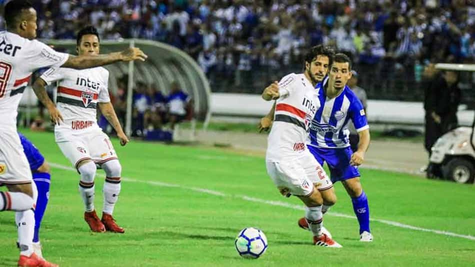 São Paulo x CSA: prováveis times, onde assistir e desfalques