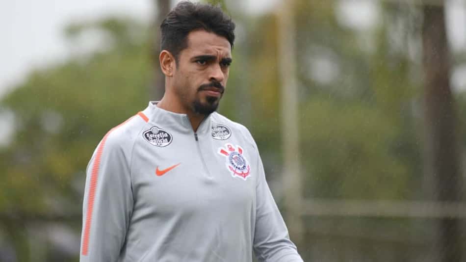 Corinthians rescinde contrato do atacante Júnior Dutra
