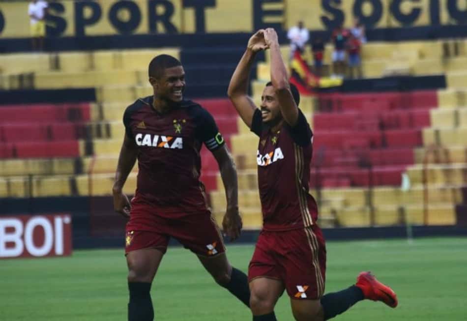 Sport desperdiça pênalti, mas garante vitória na Ilha do Retiro