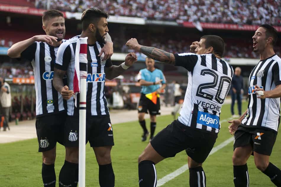 Santos faz postagem relembrando comemorações de Gabigol contra os três rivais