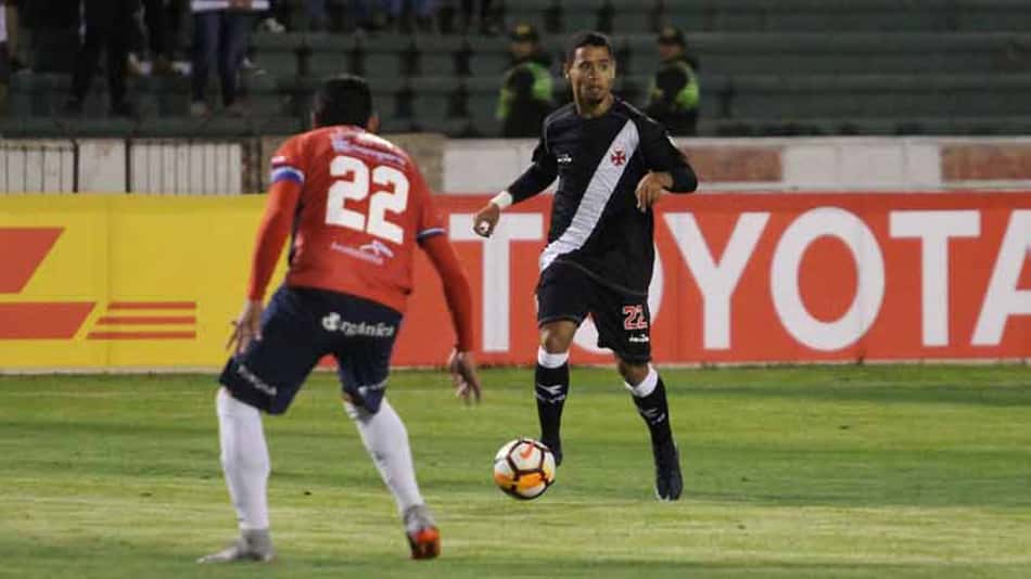 Avenida Pikachu e caos dentro da área: por que o Vasco sofreu em Sucre