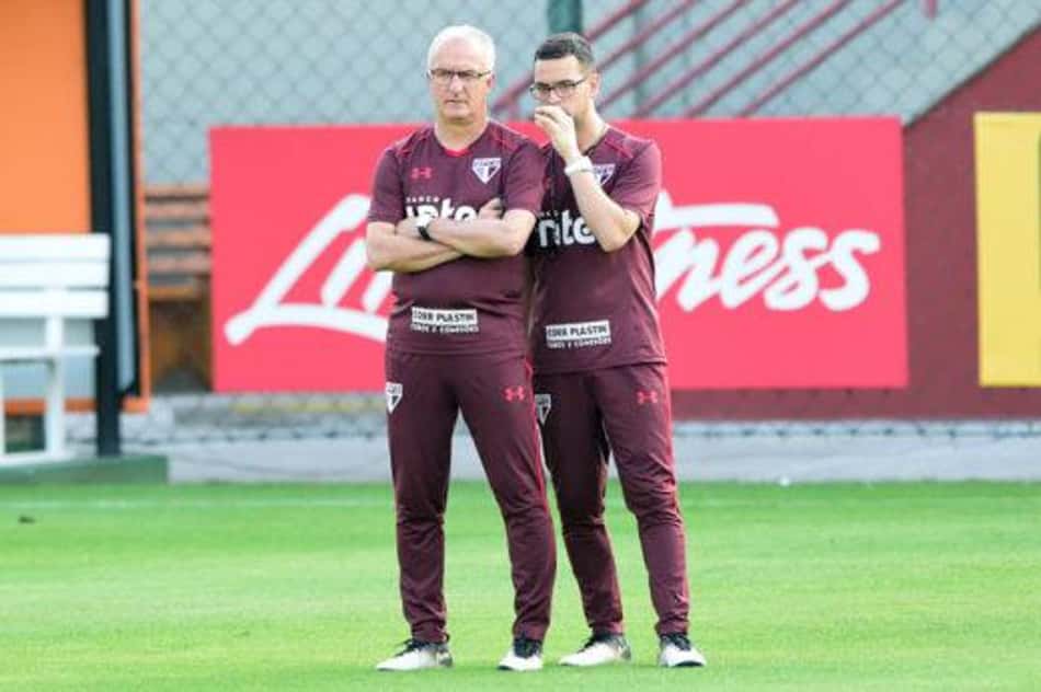 Sob comando de Dorival, São Paulo tem treino com sustos e sem Nenê