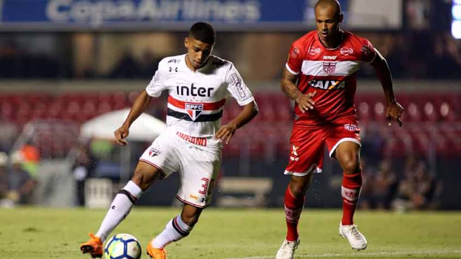 Técnico do CRB vê vantagem do São Paulo "insignificante"