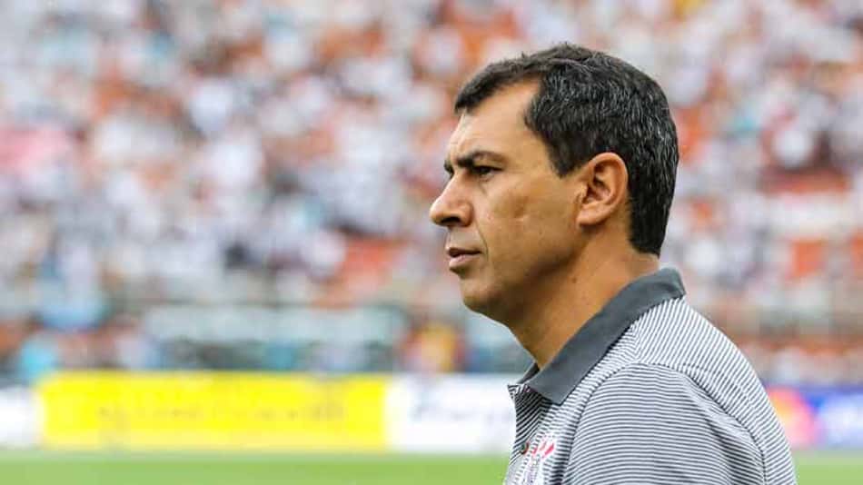 Carille avalia Corinthians bem após sequência difícil: 'Temos de manter'