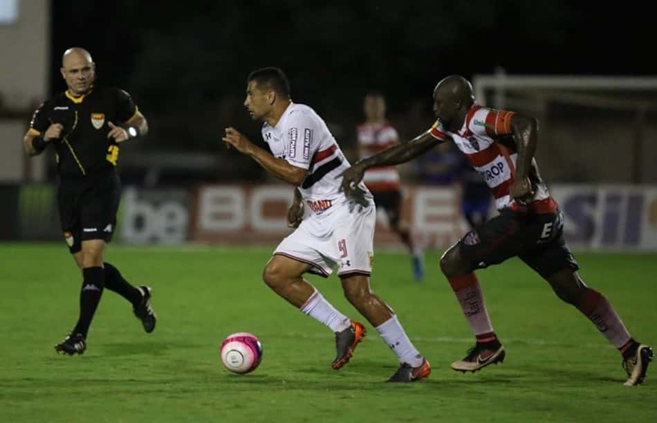 Diego Souza faz aviso a quem critica São Paulo: 'Vão despertar um gigante'
