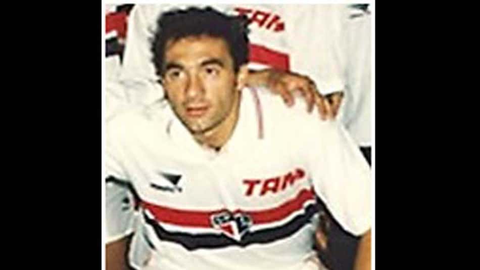 Gustavo Matosas - ex-meia do São Paulo