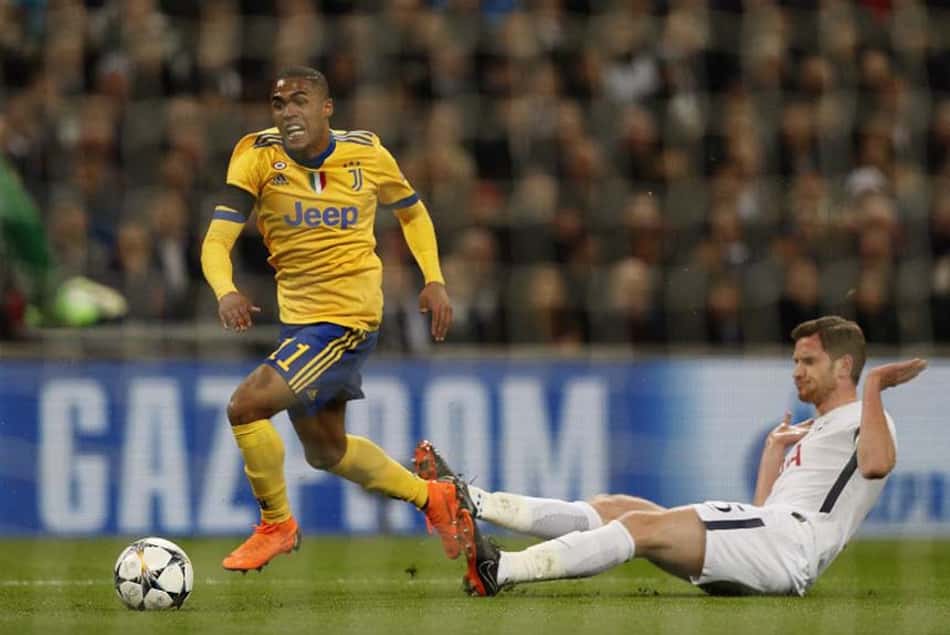 Douglas Costa (Juventus): Jogando os 90 minutos da partida, Douglas Costa foi outro que teve papel importante no jogo. Apesar de não ter contribuído com gol ou assistência, foi bastante incisivo, sofrendo, inclusive um pênalti não marcado no primeiro tempo.