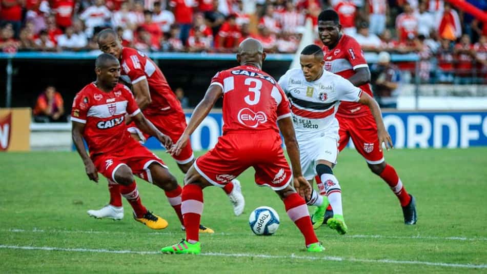 Pressionado, Santa Cruz recebe o CRB no Arruda