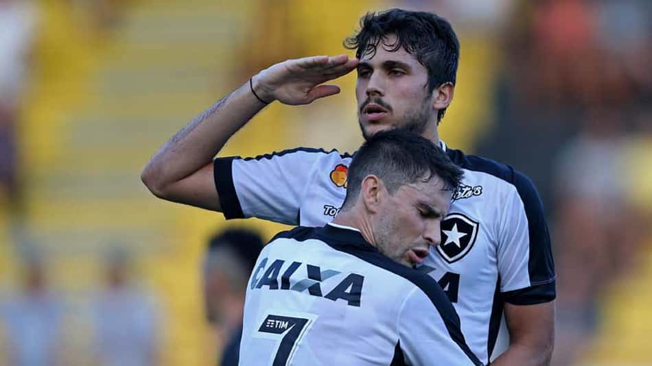 A atuação que anima em um empate que pressiona na Taça Rio