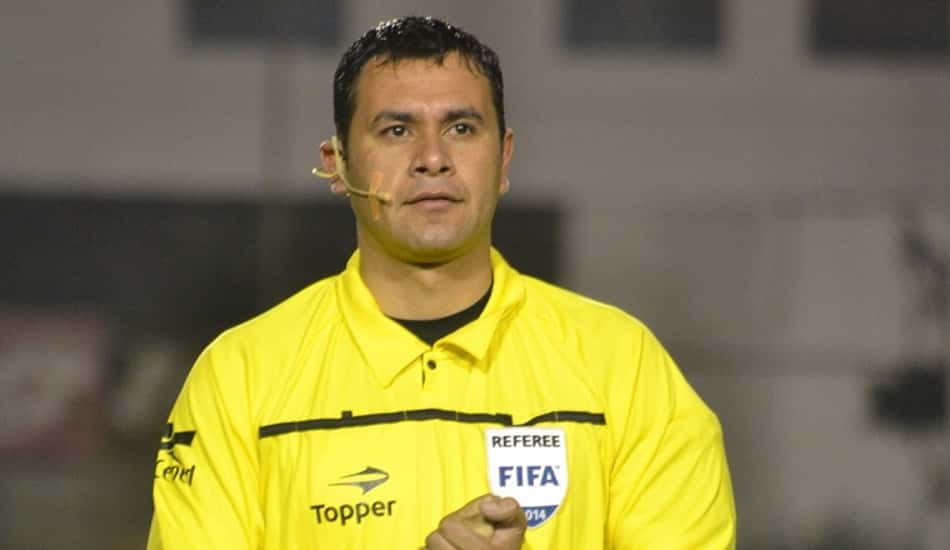 Árbitro de Santos x Nacional tem histórico de suspensões no Paraguai
