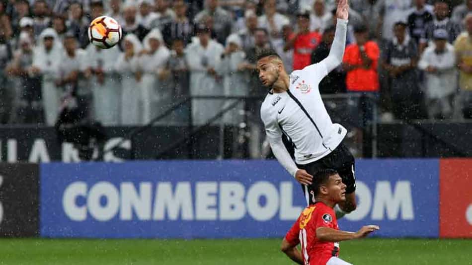 Blog do Marra: 'Vencer sem jogar tão bem dá três pontos, mas serve de aviso'