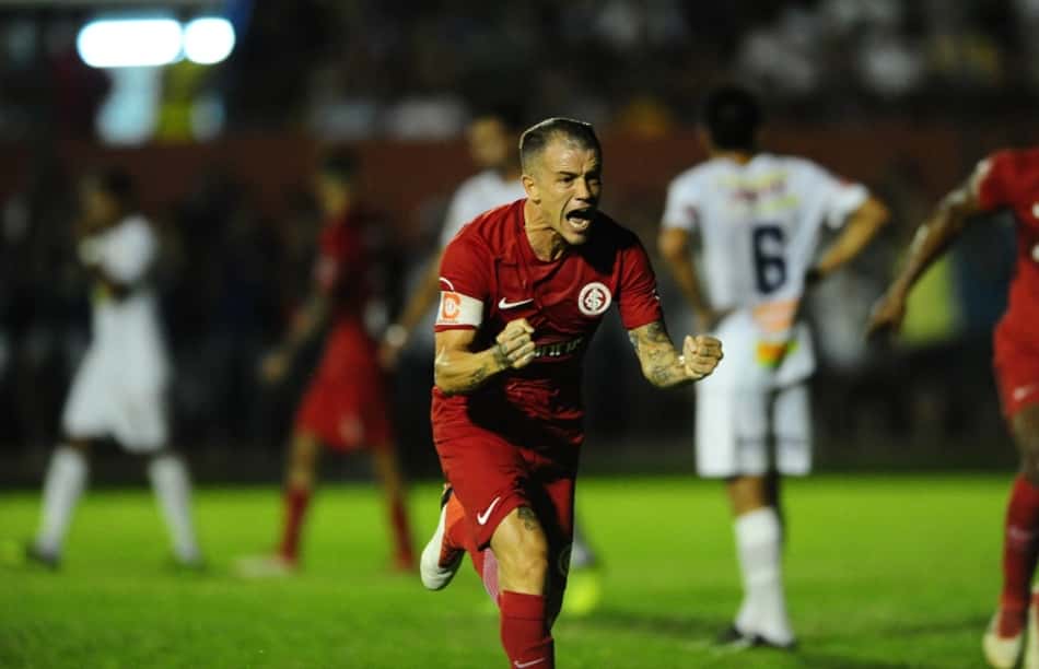 Patrick e D'Alessandro exaltam classificação e já pensam no Gre-Nal