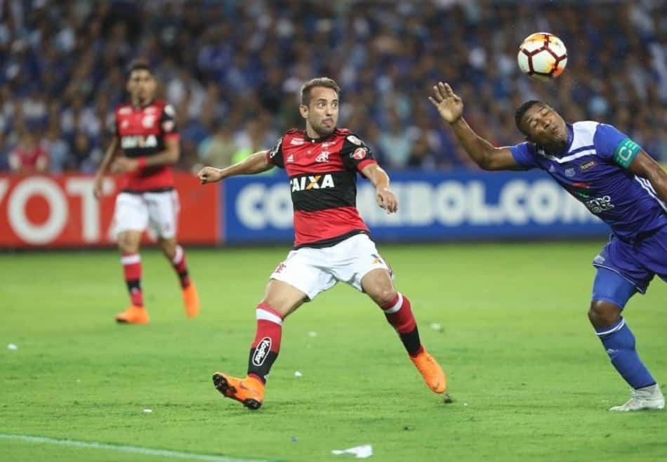 Arbitragem preocupa e diretoria do Fla avalia medidas a serem tomadas