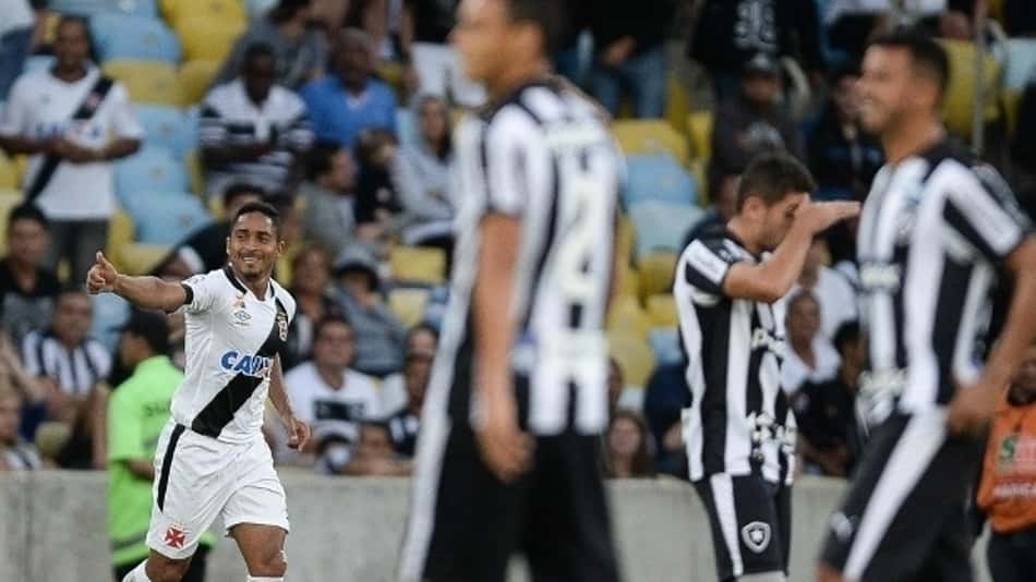 01/05/2016 - Botafogo 0 x 1 Vasco - Maracanã - Carioca