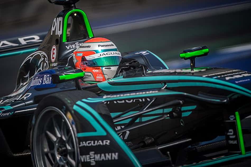 Jaguar Brasil apresenta o primeiro episódio da série #PodcastJaguar, com Nelson Piquet Jr a bordo do E-PACE