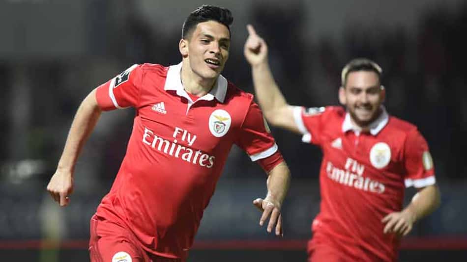 Porto e Benfica vencem, mas Dragões seguem na ponta da Primeira Liga