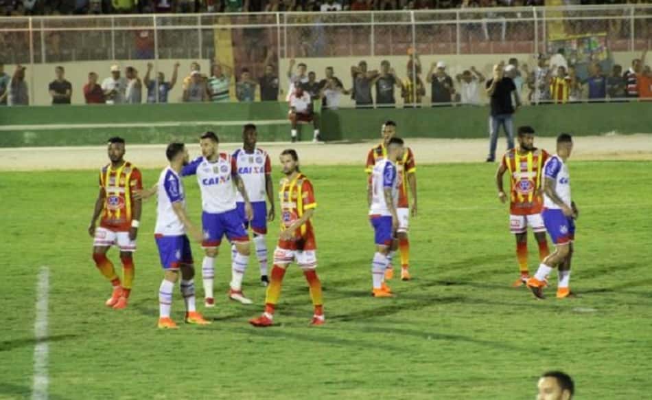 Fora de casa, Bahia sai de campo zerado contra o Juazeirense