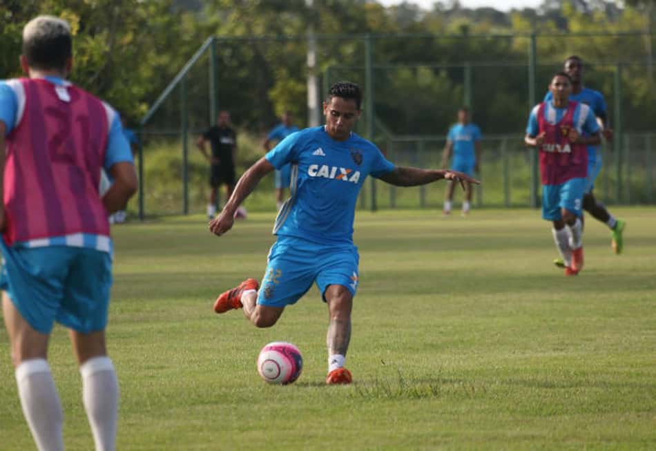 Distante do Flamengo, Everton Felipe, do Sport, entra na mira do São Paulo