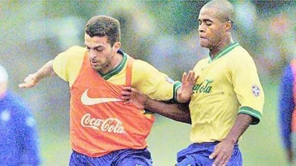 Marcos Assunção acredita que Galvão Bueno seja o grande culpado por ter saído da Seleção
