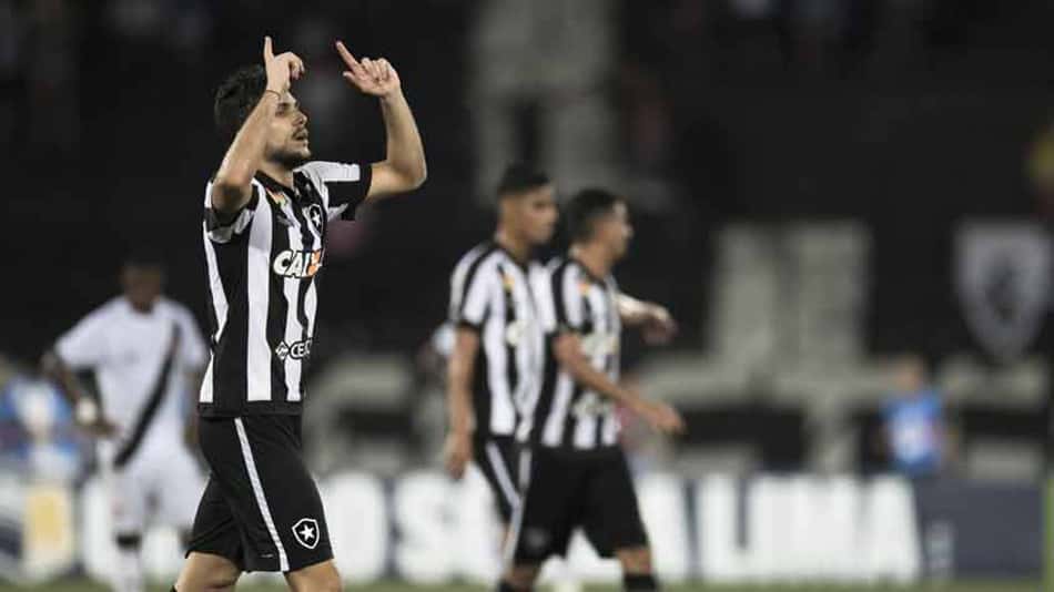 Erros se repetem, mas Bota mostra força em virada inédita no ano