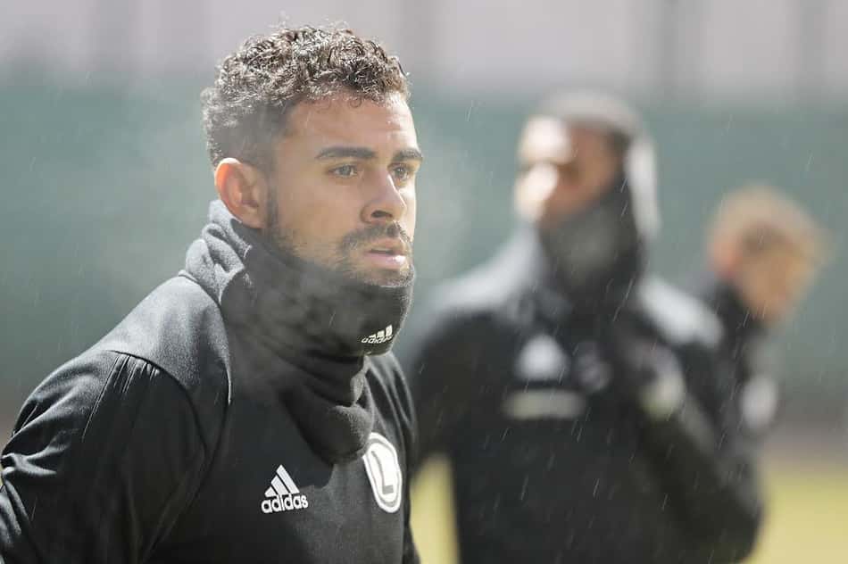 Zagueiro brasileiro comenta sobre chances da Polônia na Copa
