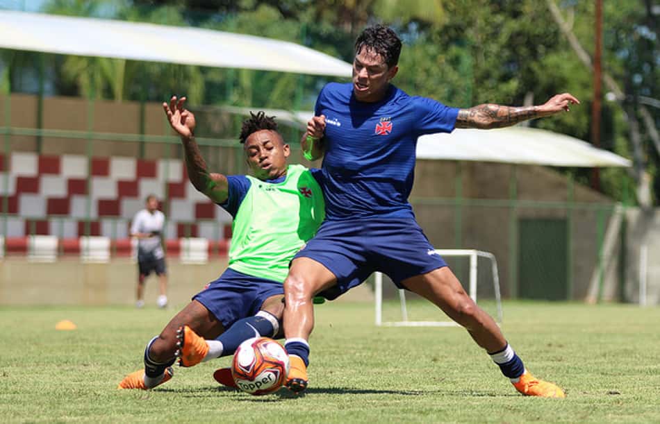 Giovanni Augusto durante treino no CT das Vargens
