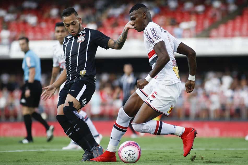 Na mira do Shakhtar, Maycon diz: 'Estou focado no Corinthians'