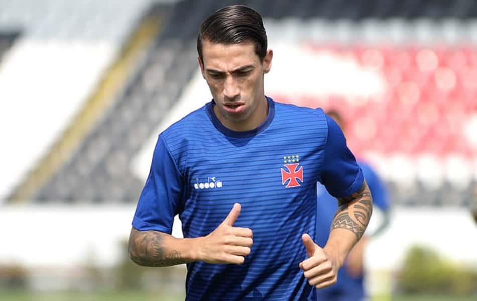 Rildo pode rescindir com o Vasco; Chapecoense deve ser o destino
