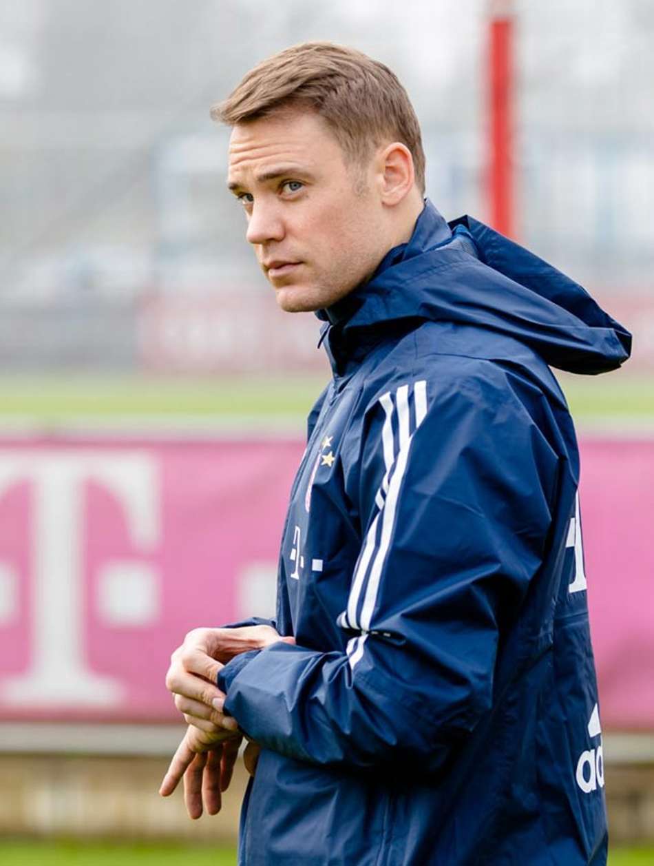 Desde setembro fora, Neuer deve voltar ao gol da Alemanha no sábado