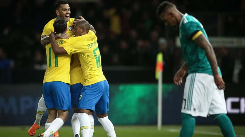 O Brasil venceu aguardado amistoso contra a Alemanha. Com gol de Gabriel Jesus, a equipe passou pelo adversário em Berlim. Além do atacante, outros destaques da equipe foram Willian - repetindo a boa atuação que teve contra a Rússia -, Fernandinho e Daniel Alves. A equipe caminha para a Copa do Mundo mostrando sua força (notas por Vinicius Faustini) 