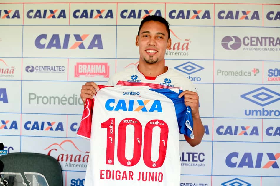 Edigar Junio completa marca importante com a camisa do Bahia
