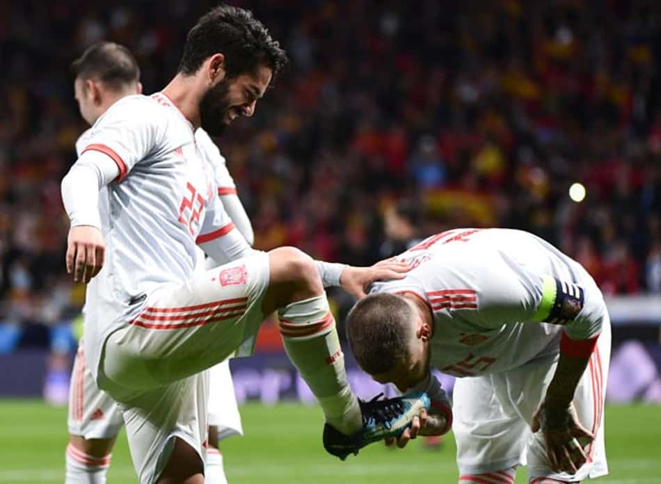 Na mira do City, Isco é 'cobrado' por Sergio Ramos: 'Já é crescidinho'
