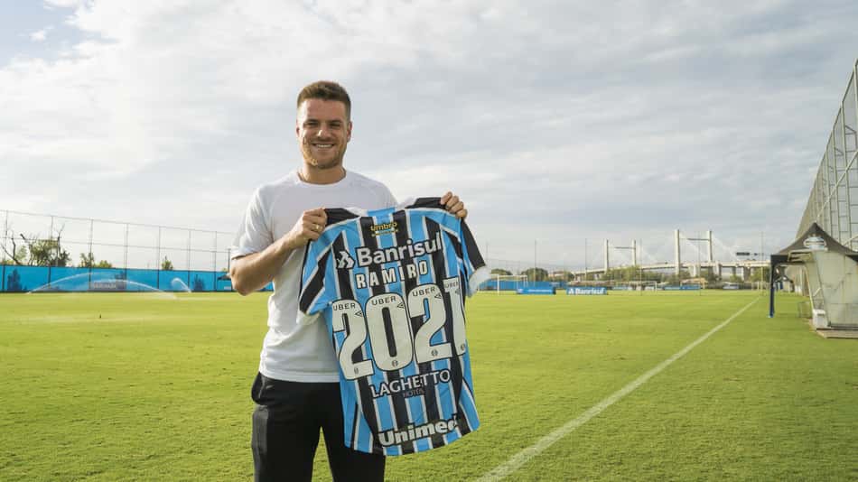 Peça importante do Grêmio renova contrato até 2021