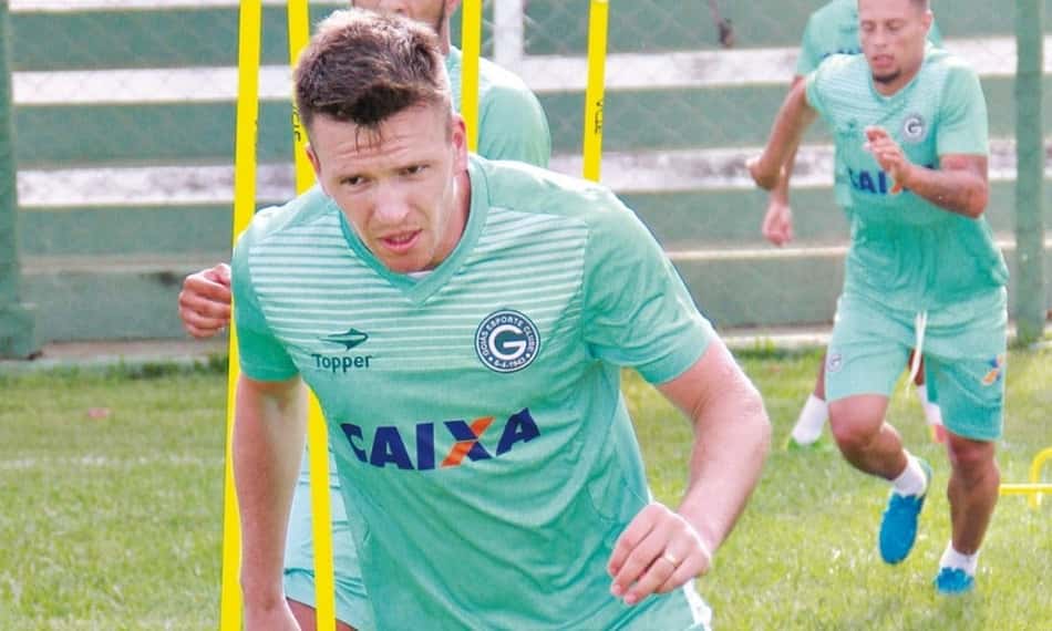 Troca de camisa: Eduardo Brock pode sair do Goiás e ir para Ceará
