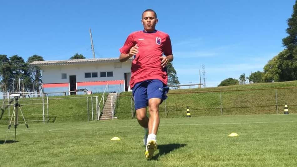 No mercado, Atlético-GO acerta com três jogadores para temporada