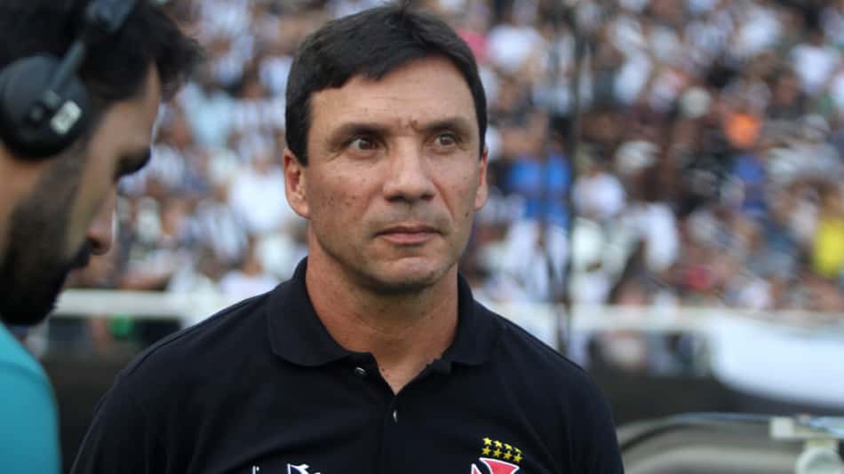 Zé Ricardo analisa jogo 'digno de uma final' e falhas que o deixam 'chateado'