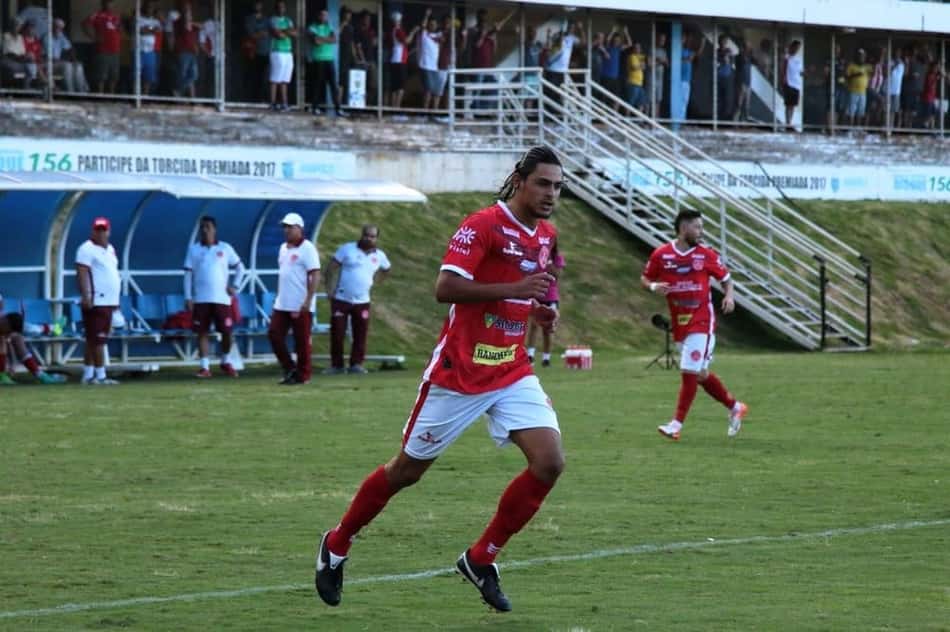 Goiás encaminha acerto com atacante do Anapolina