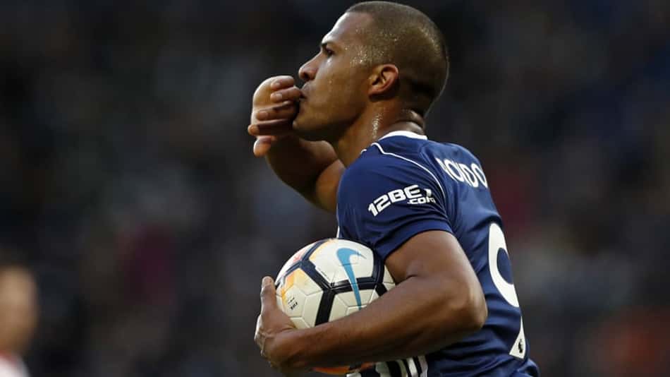 Em alta na Inglaterra, Salomón Rondón vira sonho de clube da América