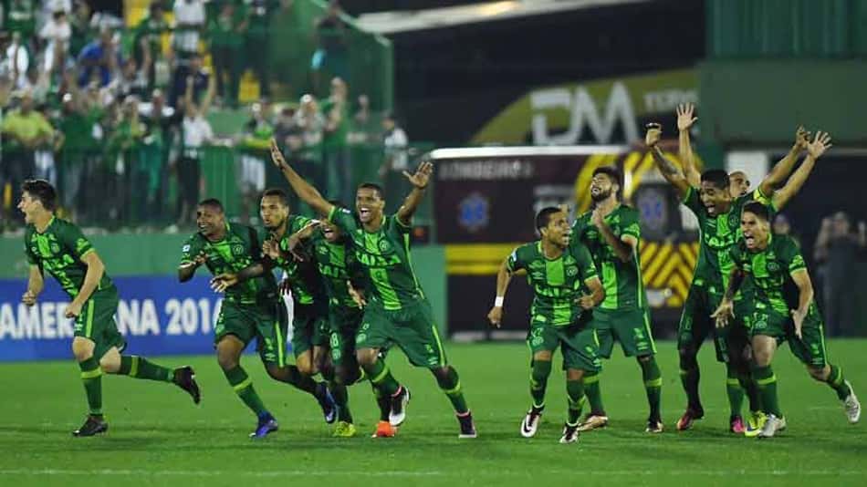Internautas relembram aniversário de classificação da Chapecoense para finais da Sul-Americana em 2016