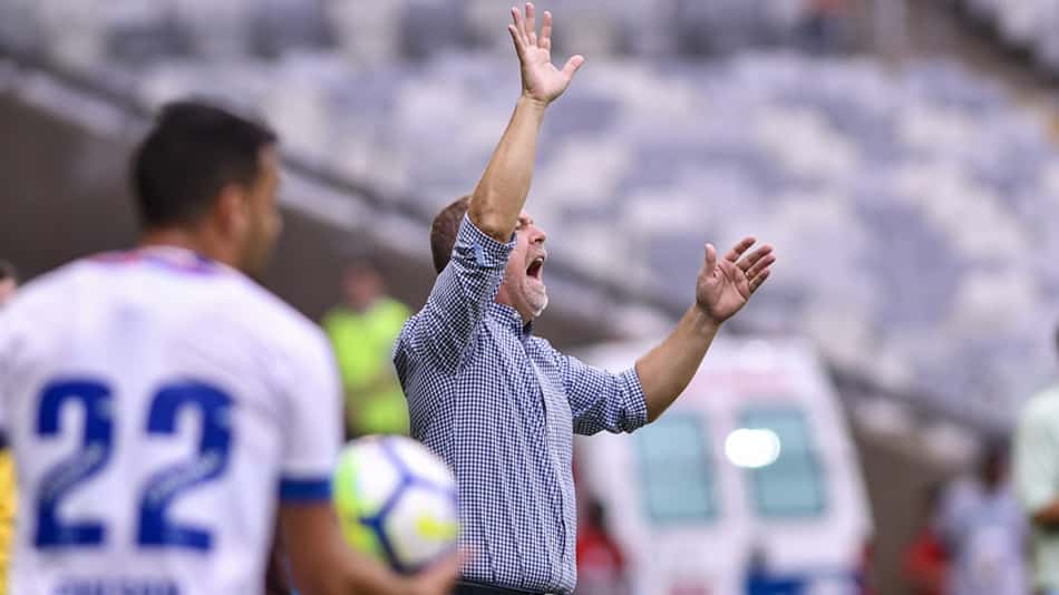 Mano chega à quarta conquista pelo Cruzeiro e alfineta atleticanos