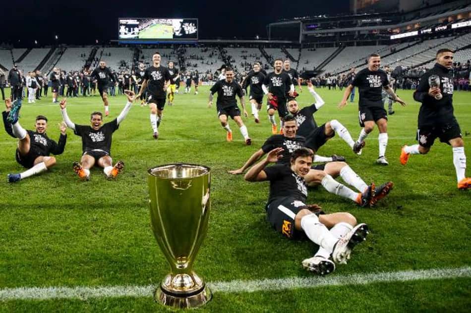 Público da 1ª rodada fica na média da década no Brasileirão