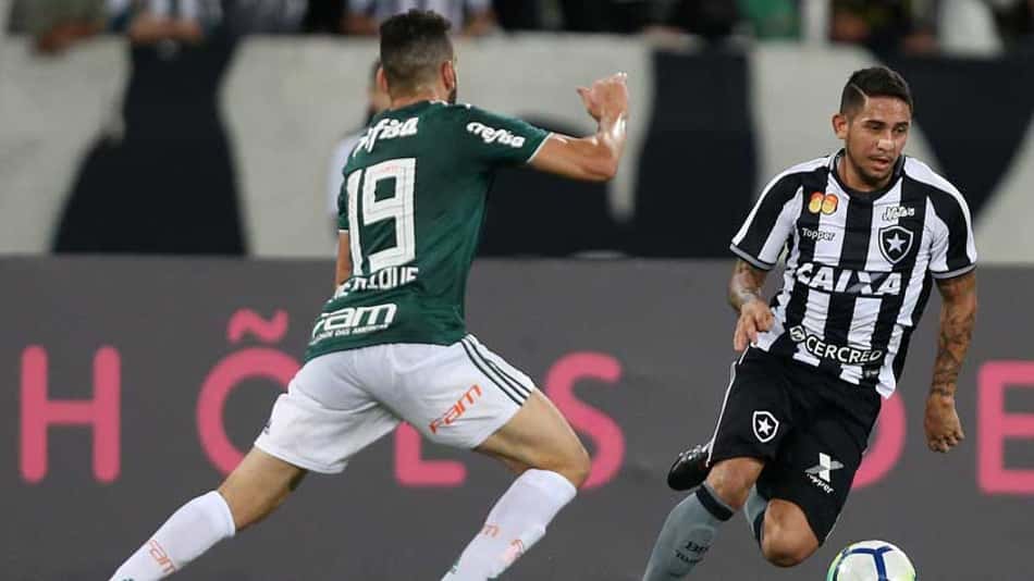 Leandro Carvalho tem êxito na operação e deve ter alta nesta terça