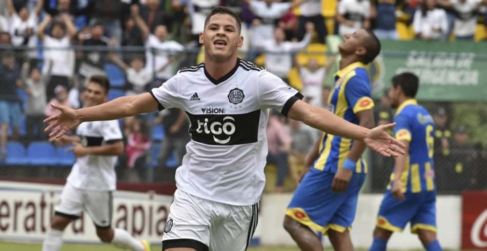 Empresário de alvo do Grêmio comenta interesse em meio-campista