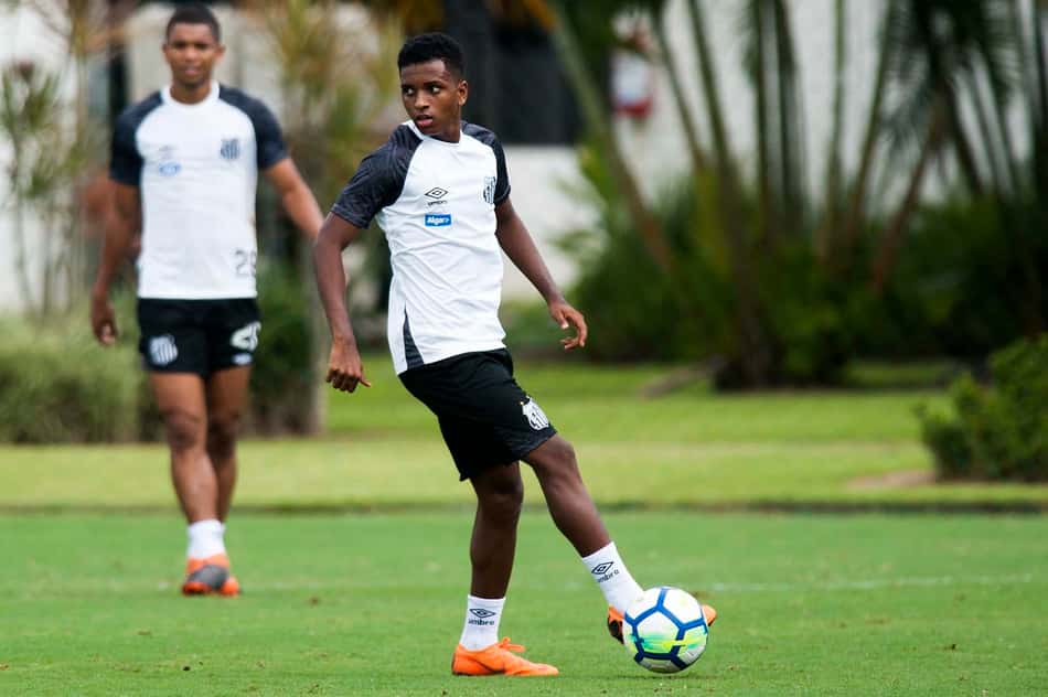 Rodrygo tem brilhado pelo Santos 