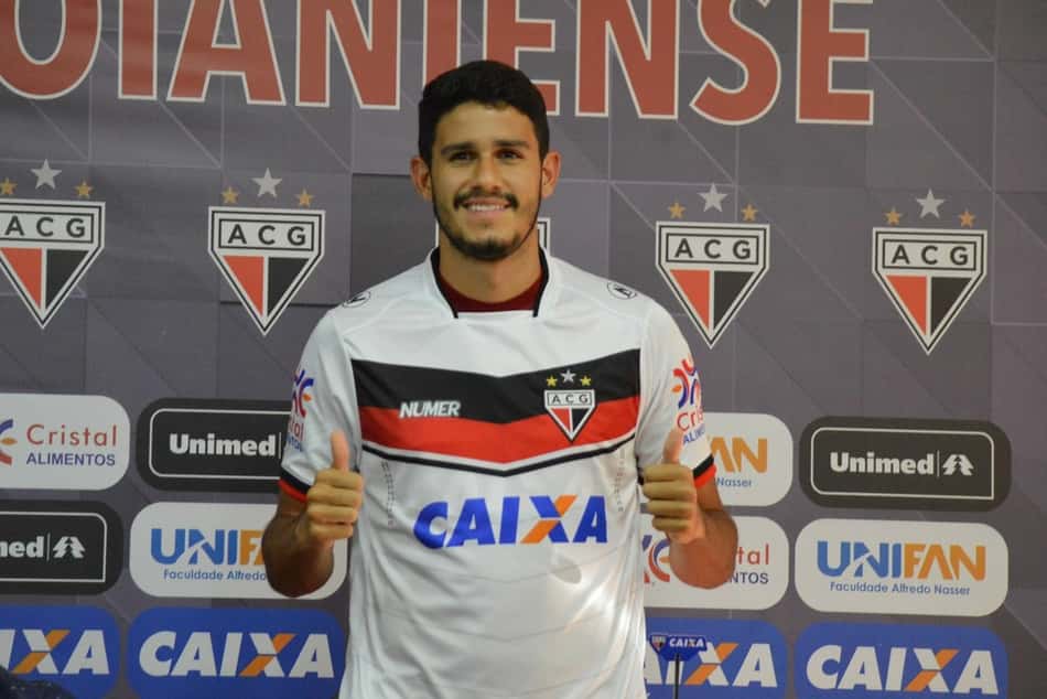 Regularizados, Victor Oliveira e Bileu podem atuar no Atlético-GO