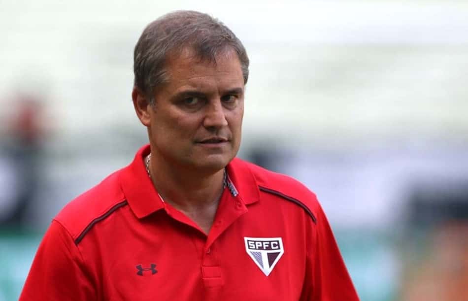 Aguirre culpa calor, mas admite que ainda está devendo no São Paulo