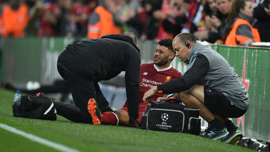 Chamberlain sofre lesão no ligamento e não jogará a Copa do Mundo