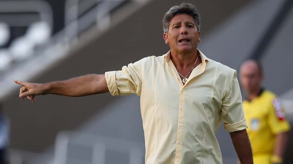 Renato fala grosso: 'É impossível escalar a mesma equipe. Ponto final!'