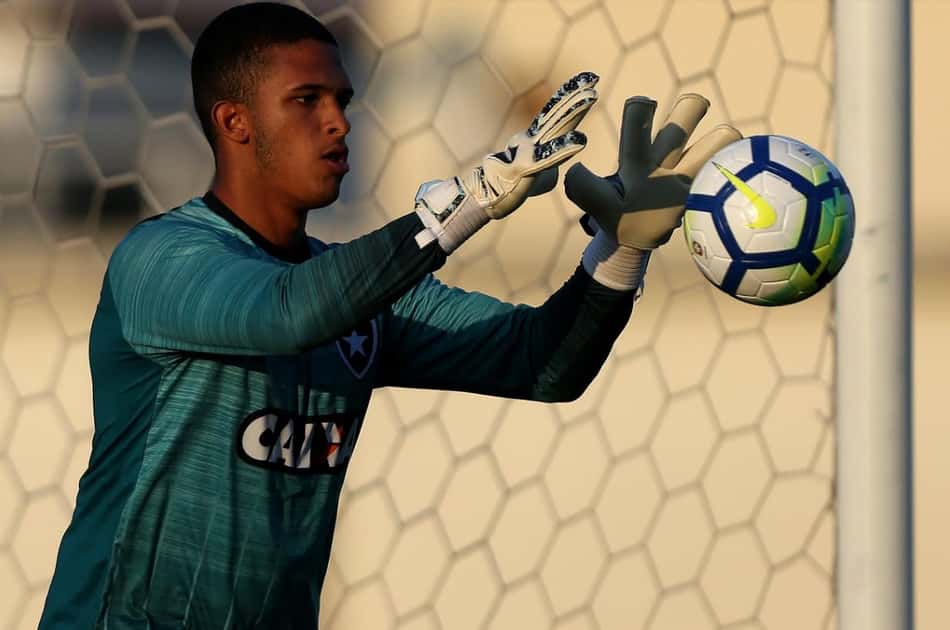 'Bastante focado', Bota visita a Ponte por empate na Copa do Brasil sub-20